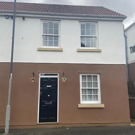 Ashton Gate Mews Bed and Breakfast Μπρίστολ