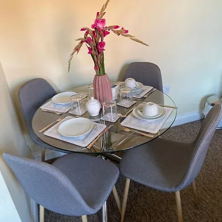 Ashton Gate Mews Bed & Breakfast